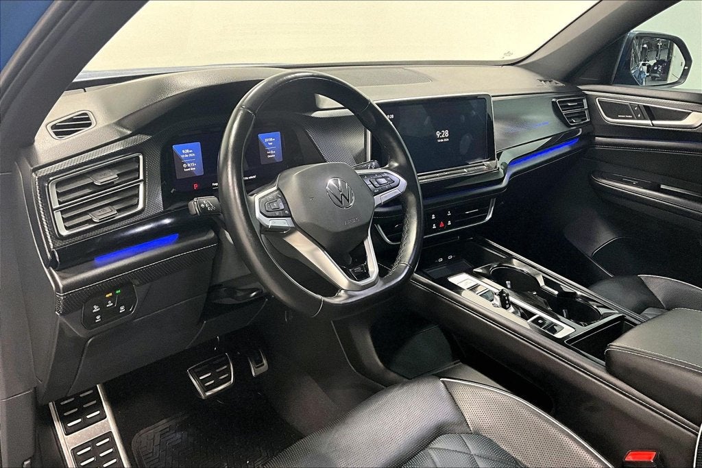2024 Volkswagen Atlas Cross Sport 2.0T SEL Premium R-Line