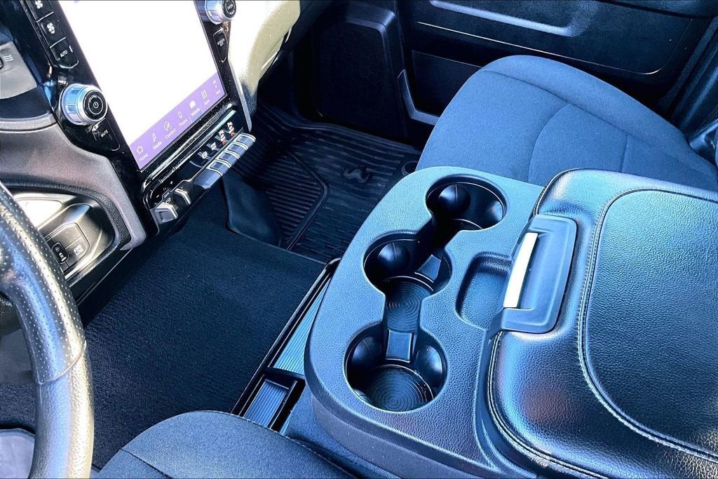 2025 RAM 3500 Tradesman Crew Cab 4x4 8' Box