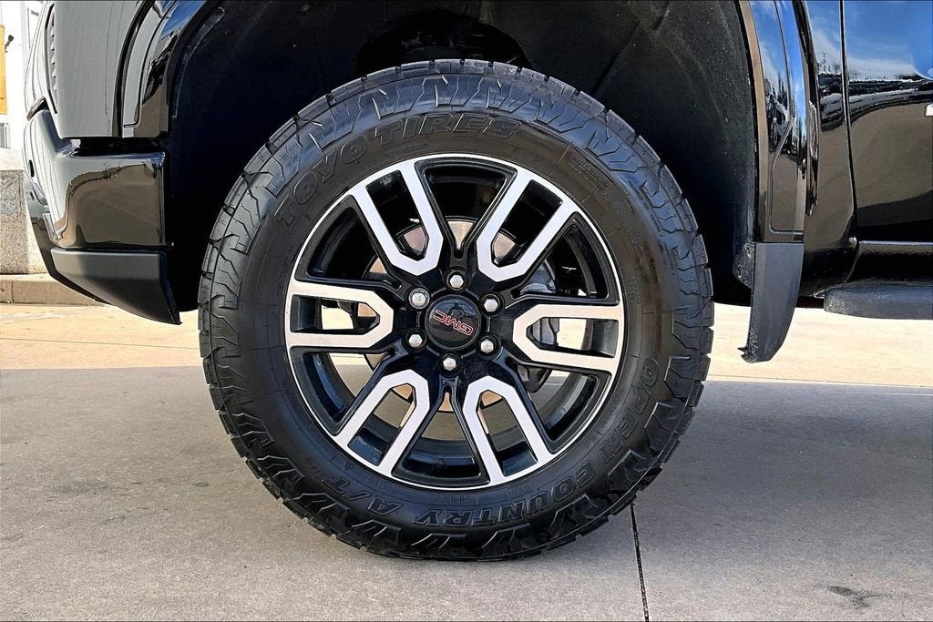 2025 GMC Sierra 1500 AT4