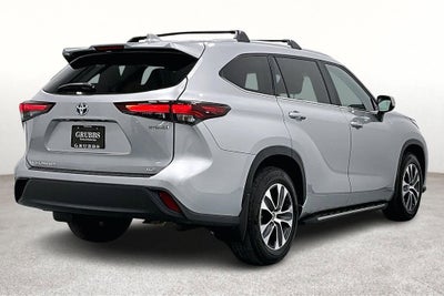 2024 Toyota Highlander Hybrid XLE