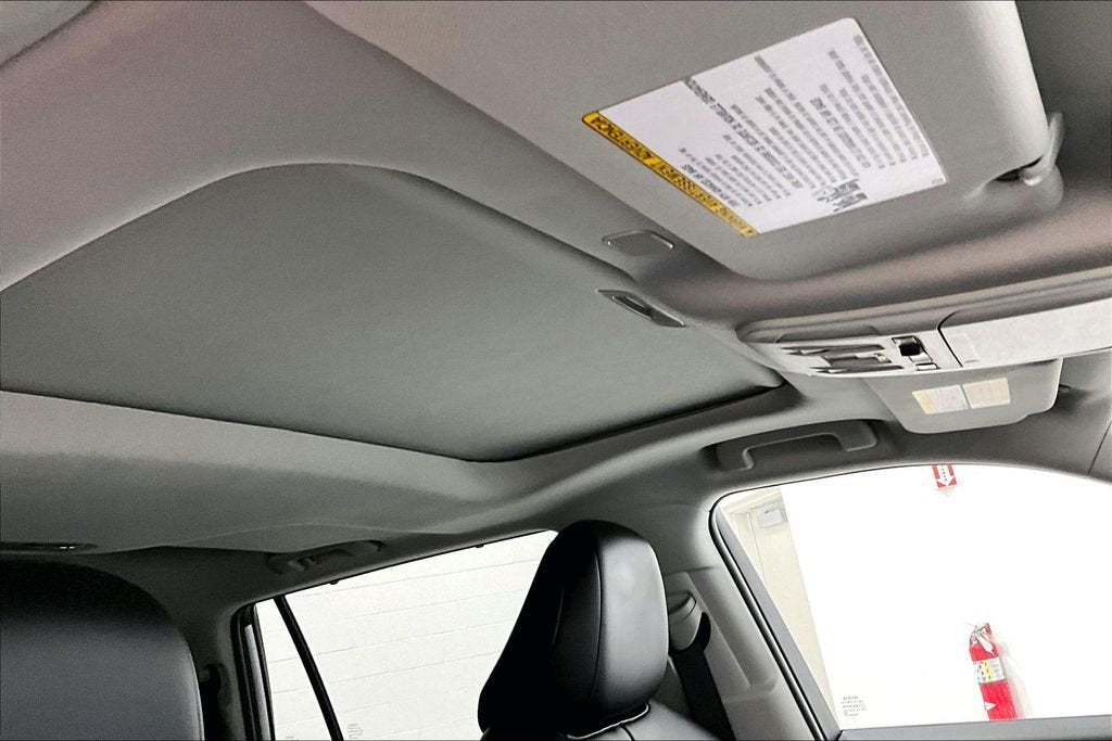 2024 Toyota Highlander Hybrid XLE