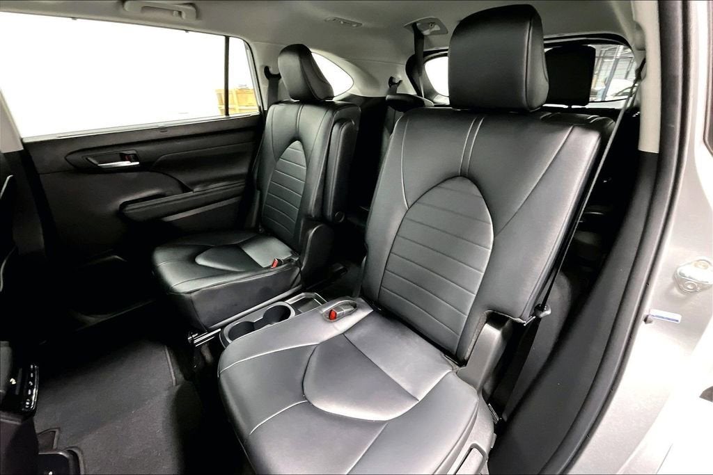 2024 Toyota Highlander Hybrid XLE