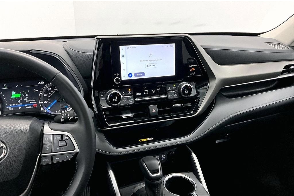 2024 Toyota Highlander Hybrid XLE