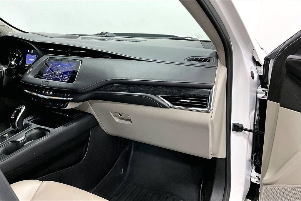 2020 Cadillac XT4 FWD Premium Luxury