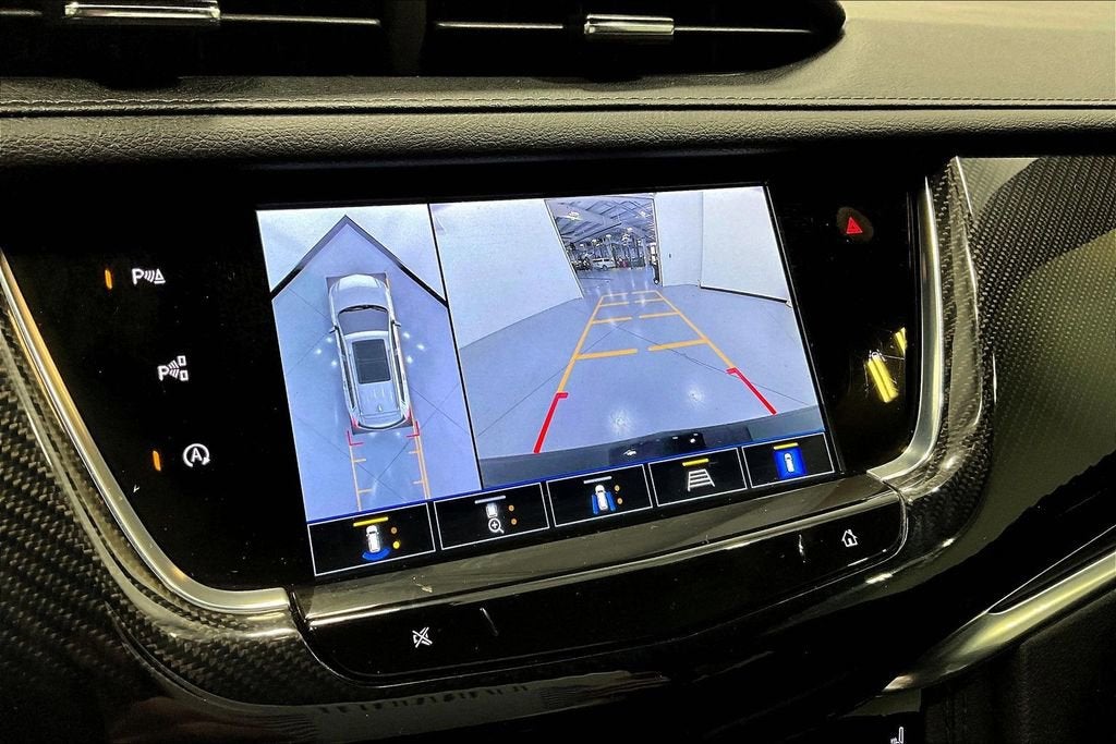 2024 Cadillac XT6 Sport