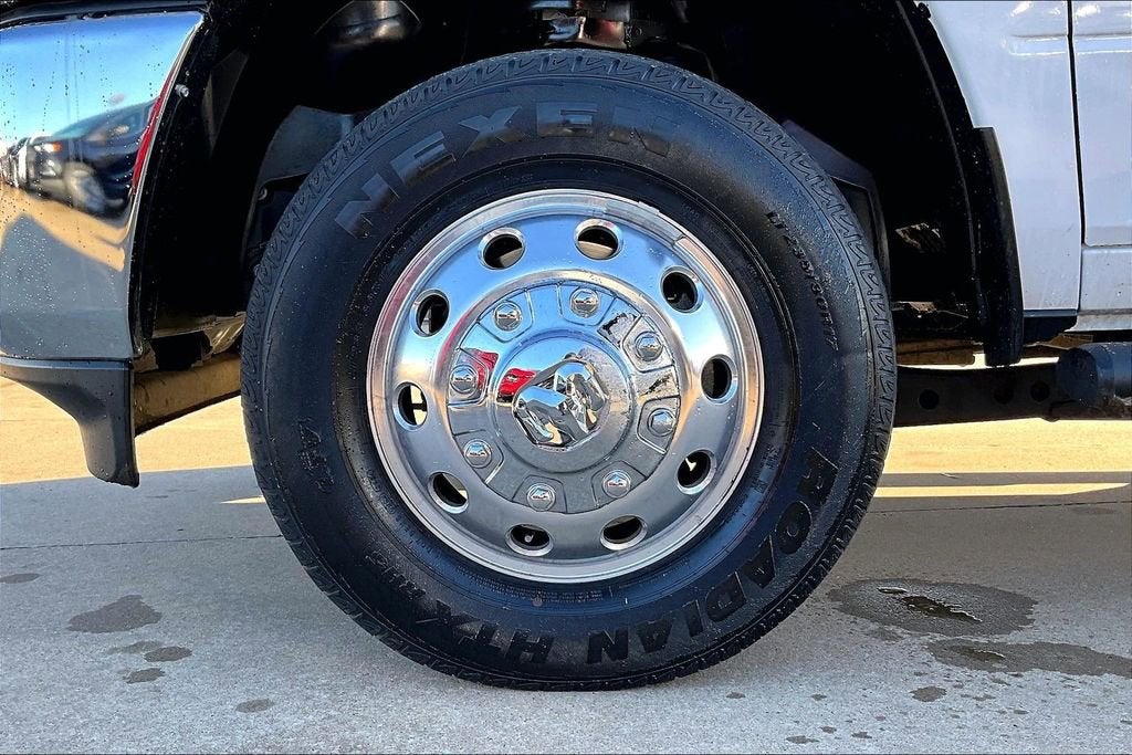 2025 RAM 3500 Tradesman Crew Cab 4x4 8' Box