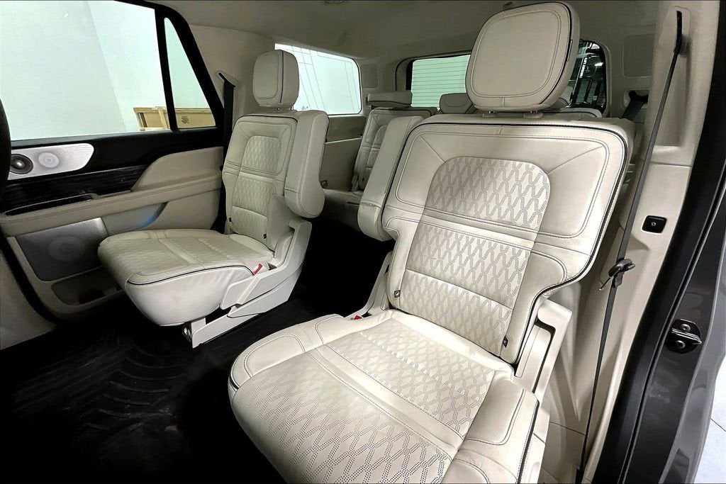 2023 Lincoln Navigator Black Label