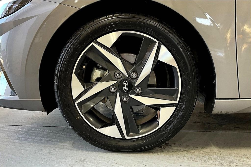 2022 Hyundai Elantra Hybrid Limited