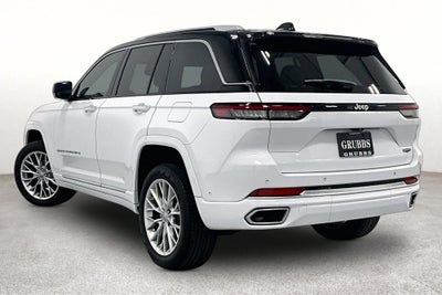 2022 Jeep Grand Cherokee Summit