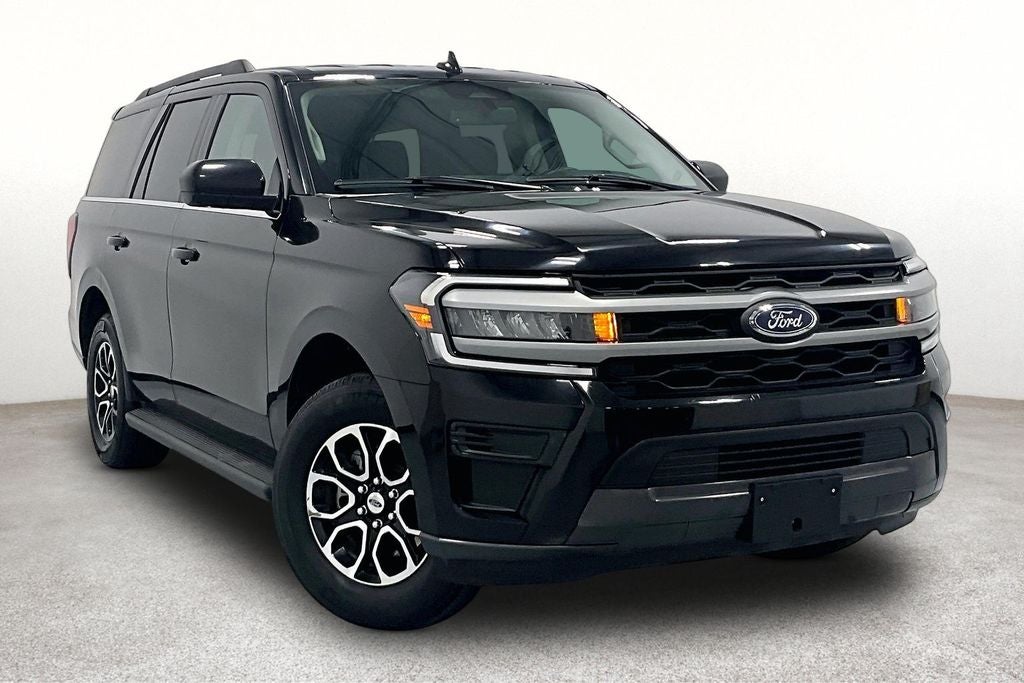 2024 Ford Expedition XLT's photo