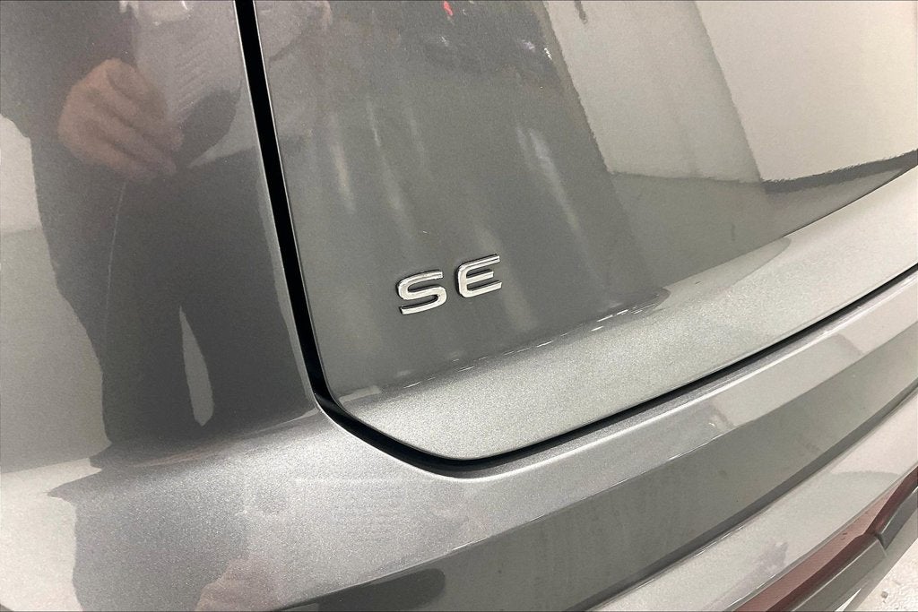 2025 Volkswagen Atlas Cross Sport 2.0T SE w/Technology