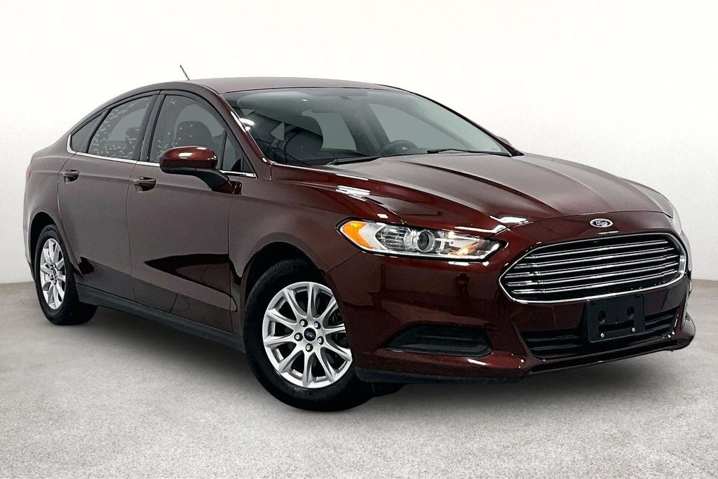 2015 Ford Fusion S FWD's photo