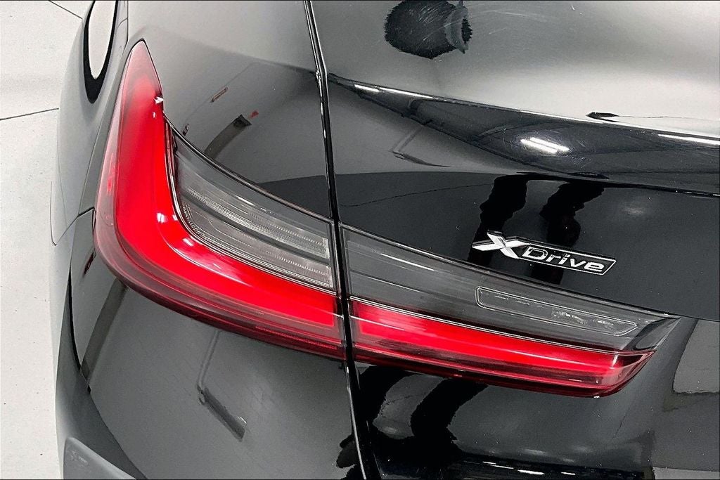 2025 BMW 3 Series 330i xDrive