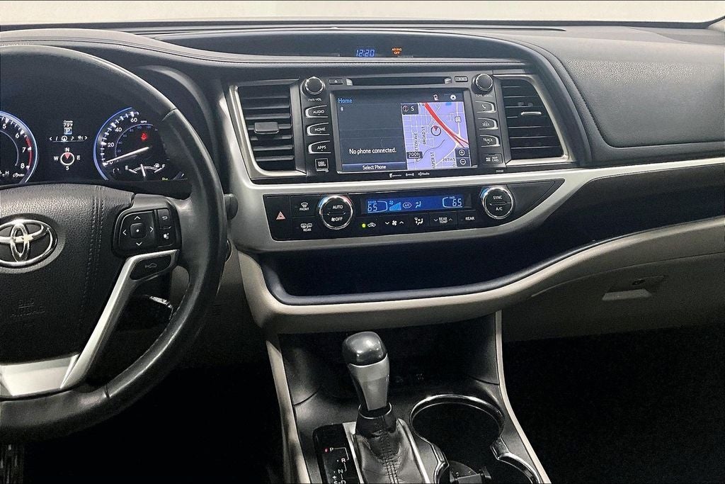 2016 Toyota Highlander Limited Platinum V6