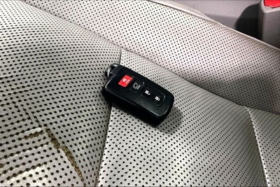 2016 Toyota Highlander Limited Platinum V6