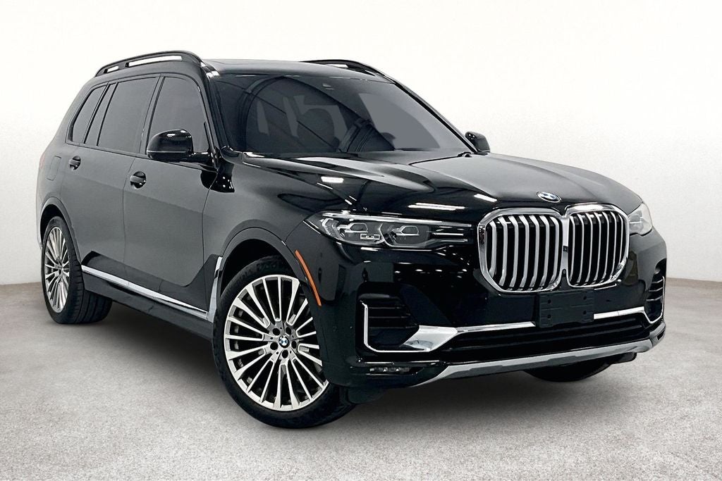 2021 BMW X7 xDrive40i's photo