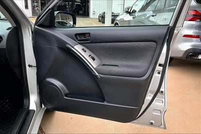 2004 Pontiac Vibe Base