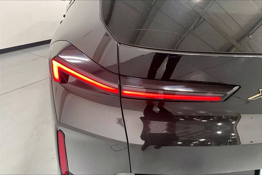 2024 BMW XM Base
