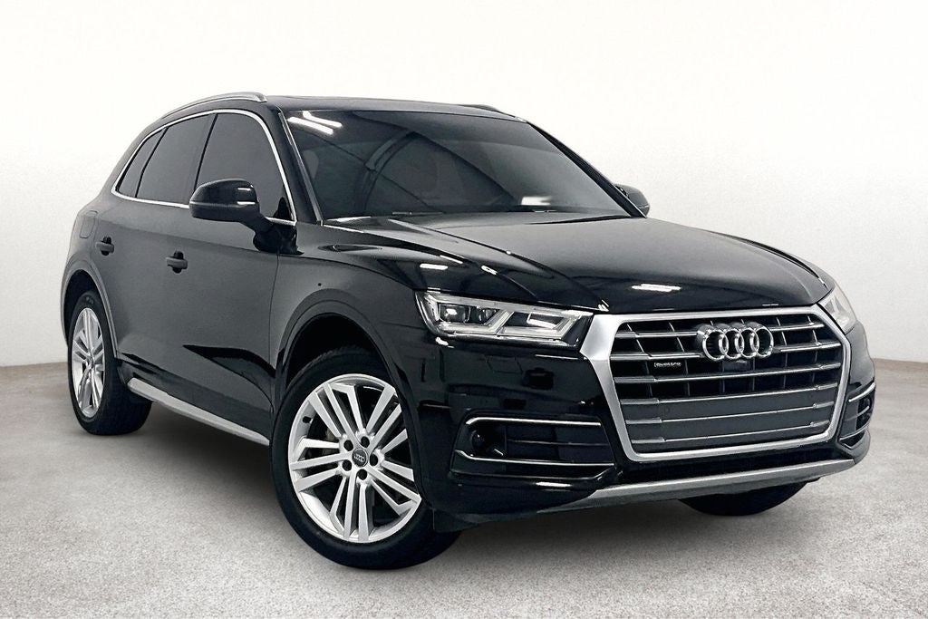 2018 Audi Q5 2.0T quattro S tronic Prestige's photo