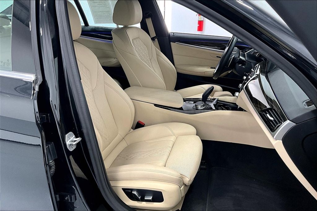 2023 BMW 5 Series 530i