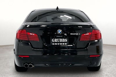 2016 BMW 5 Series 528i