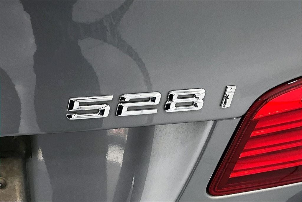 2014 BMW 5 Series 528i