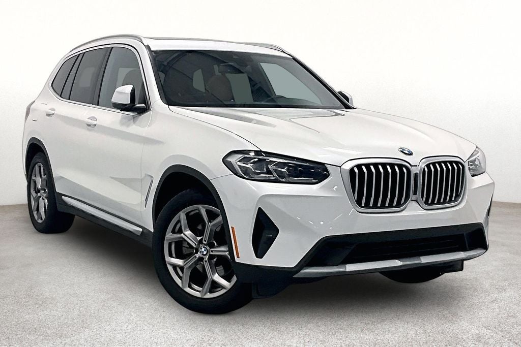 2023 BMW X3 sDrive30i's photo