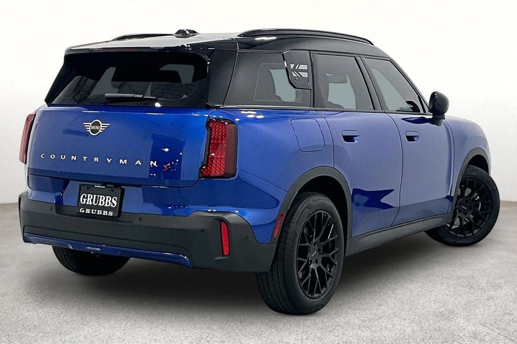 2025 MINI Cooper S Countryman Signature Plus